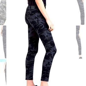 Levi’s 711 Skinny Jeans